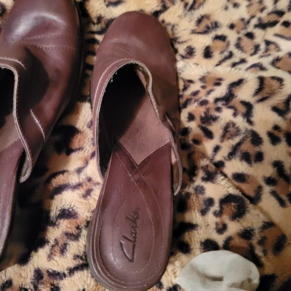 Clogs - Picture 4 of 4